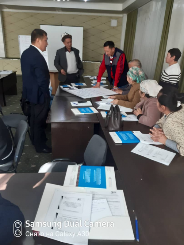 Семинардын журушунон узунду.