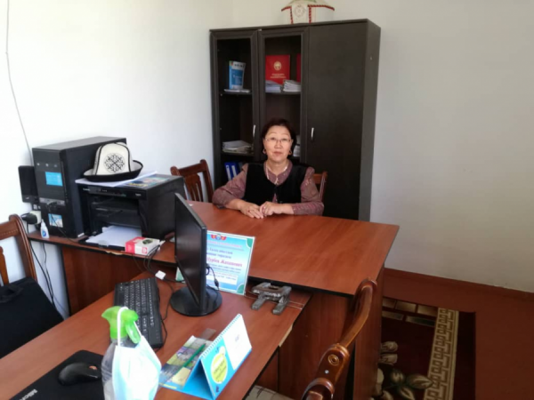 Жаңыдан шайланган Ылай-Талаа айылдык Кеңешинин төрагасы Кадамбаева Айнура Токтомушевна